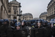 PARIS, FRANCE - DECEMBER 15: Clashes between the police and the Yellow Vests at Opera, on December 15, 2018 in Paris, France. The protesters gathered in Paris for a 5th weekend despite President Emmanuel Macron's recent attempts at policy concessions, such as a rise in the minimum wage and cancellation of new fuel taxes. But the 'Yellow Vest' movement, which has attracted malcontents from across France's political spectrum, has shown little sign of slowing down. (Photo by Veronique de Viguerie/Getty Images)