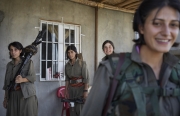 MAKHMOUR, IRAQ-SEPTEMBER, 2014: Ruken, Zehra, Toprak and Beritan,PKK soldiers engaged in the fight against ISIS. (Picture by Veronique de Viguerie/Reportage by Getty Images)