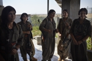 MAKHMOUR, IRAQ-SEPTEMBER, 2014: Sorxun, Ruken, Zehra, Toprak and Beritan,PKK soldiers engaged in the fight against ISIS. (Picture by Veronique de Viguerie/Reportage by Getty Images)