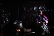 NA, NEPAL-APRIL, 2015: Mizarni, vient d'installer ses quartiers d'Ã©tÃ© au village de Na. Elle a perdu 1 fils qui accompagnait une excursion de francais dans une avalanche en 2003, son autre fils est guide sur l'Everest. (Picture by Veronique de Viguerie/Reportage by Getty Images)